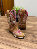 Texana Andressa Infantil - Couro Fóssil Havana/Bordado Cruz Rosa com Metais