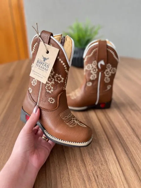 Texana Jordana Infantil - Couro Mustangue/Bordado Flores Bege