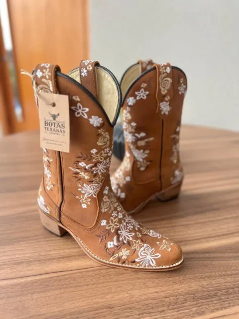 Texana Maitê Bico Fino - Couro Fóssil Havana/Florência Marrom e Bege