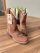 Texana Ágata Infantil - Couro Horse Nescau/Bordado Ramos Rosa