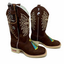 BotaFaca Cristã\n                                    - Couro Nobuck Chocolate | Bordados Cruz Bege e Nossa Senhora Tradicional