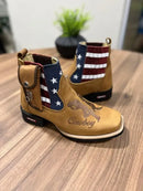 Botina Guilherme com Kit Canivete - Couro Fóssil Havana/ Bordado Cowboy Americano