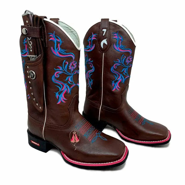 BotaFaca Primavera Gold \n                                    - Couro Látego Marrom | Bordado Rosa e Azul | Com Padroeira