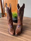 Texana Alice Bico Fino - Couro Horse Nescau/Bordado Tribal Azul