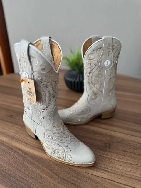 Texana Alice Bico Fino - Couro Off-White/Bordado Tribal Bege com Metais