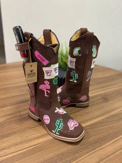 Texana Fabiana com Kit faca - Couro Horse Nescau/Bordado Simbolos