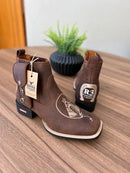 Botina Miguel com Kit Canivete - Couro Horse Nescau/Bordado Padroeira Bege