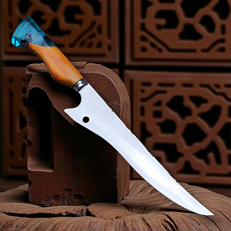 Faca Artesanal Modelo Persa com Cabo Pingente Caveira - Ideal para Churrasco e Culinária