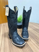 Texana Maria Alice - Couro Látego Preto/ Bordado Tribal  Preto com Cruz e Padroeira