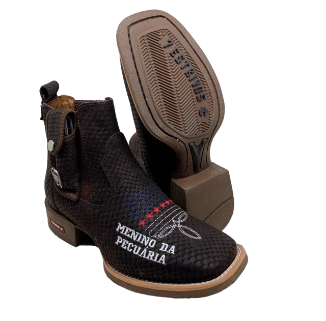 BotinaCanivete Florão Americano \n                                    - Com Menino da Pecuária | Couro Nobuck Chocolate Estilizado em Tilápia