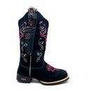 BotaFaca Cara de Touro 2.0\n                                    - Couro Nobuck Preto | Bordados Rosa e Branco