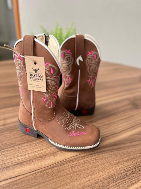 Texana Ágata Infantil - Couro Horse Nescau/Bordado Ramos Rosa