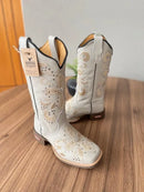 Texana Amora - Couro Off-White/ Bordado Cruz Bege com Metais