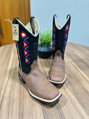 Texana Davi - Couro Nobuck Preto e Horse Nescau/ Bordado Geométrico Azul e Vermelho