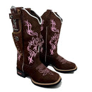 BotaFaca Primavera\n                                    - Couro Nobuck Chocolate | Bordado Rosa Claro