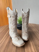 Texana Rita - Couro Off-White/Bordado Cavalo e Padroeira com metais