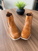 Botina Júnior - Couro Pinhão Queimado/ Bordado Tatu