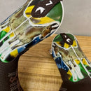 BotaFaca Muladeiros do Brasil\n                                    - Couro Cano Nobuck Cru com Estampa | Couro Gáspea Nobuck Chocolate Estilizado em Tilápia | Florão com Cruz e Bainha Brasileira