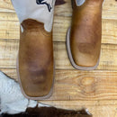 BotaFaca Boi Nelore\n                                    - Couro Cano Napa Flay Bege | Couro Gaspea Fóssil Havana | Bordado Preto com Linhas