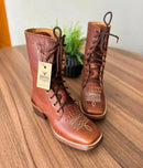 Coturno - Couro Mustangue/Florão Bege (Solado Madeira)