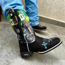 BotaFaca Patriota\n                                    - Couro Cano Estampa | Gáspea Couro Nobuck Estilizado em Tilapia Preto