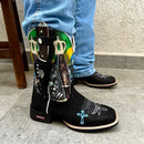 BotaFaca Patriota\n                                    - Couro Cano Estampa | Gáspea Couro Nobuck Estilizado em Tilapia Preto